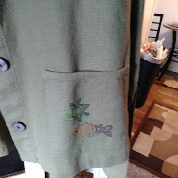 Cropped Jacket - Picture 2 of 3